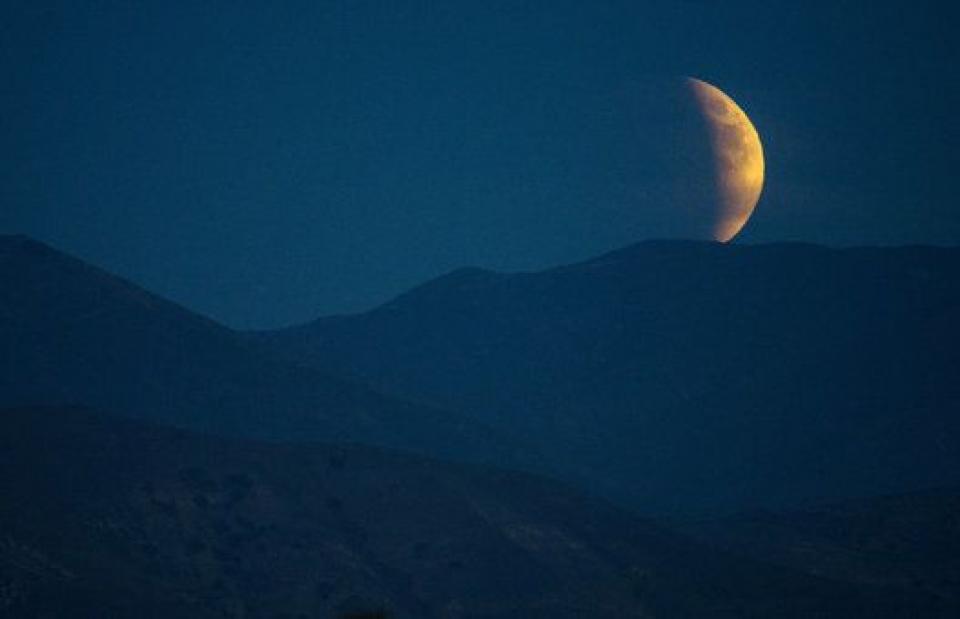 La Superluna Del 14 De Noviembre, La Más Grande Del Siglo XXI