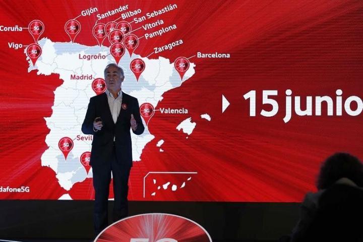 El presidente de Vodafone España, Antonio Coimbra, durante la presentación, este lunes, de los servicios 5G de la compañía en España. EFE