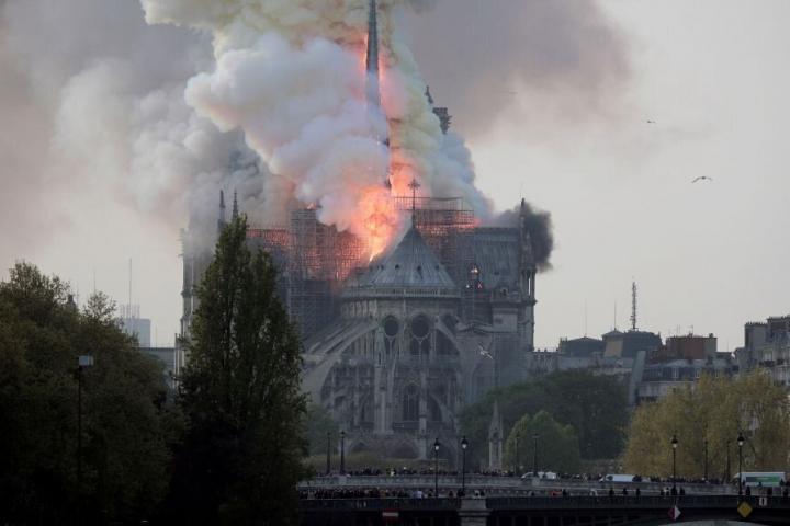 Incendio en Notre Dame.
