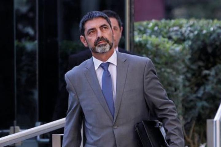 El mayor de los Mossos d'Esquadra, Josep Lluís Trapero, sale de la Audiencia tras prestar declaración como investigado por sedición ante la Fiscalía de la Audiencia Nacional 