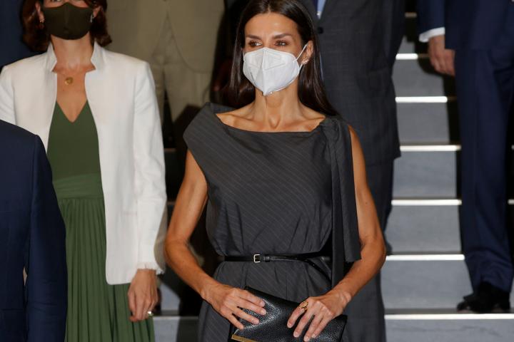 Letizia en la reunión de trabajo del patronato de la Fundación de Ayuda contra la Drogadicción (FAD) de este miércoles.