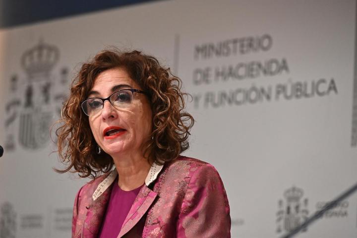 La ministra de Hacienda, María Jesús Montero, durante la rueda de prensa de este jueves.