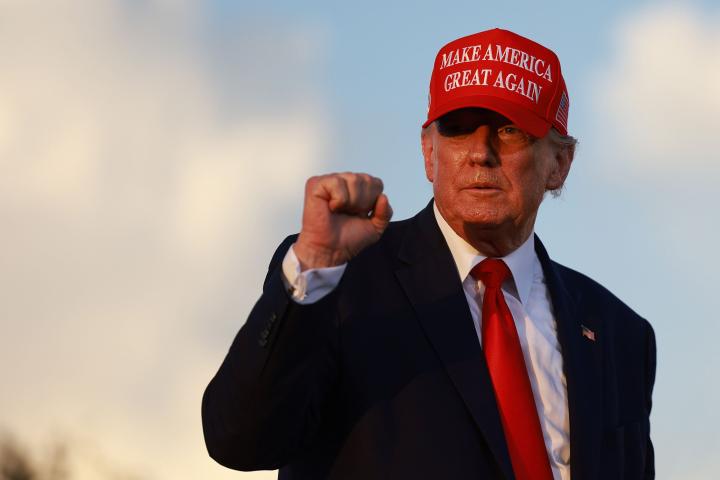 Donald Trump en el mitin que ofreció en el condado de Miami-Dade, en el sur de Florida.