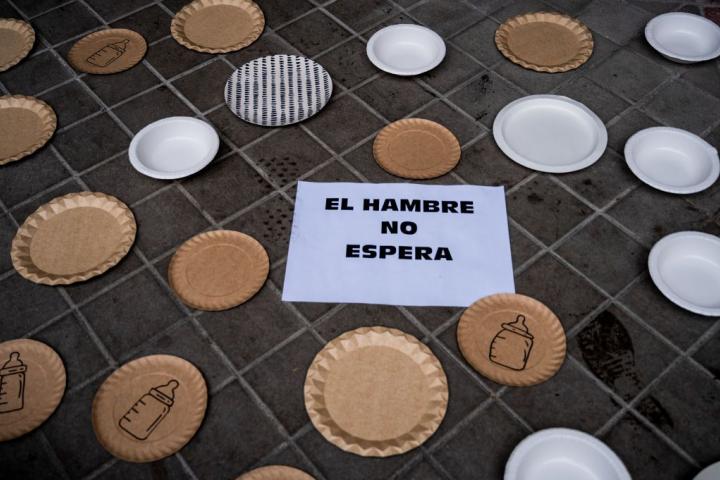Platos vacíos en una protesta contra el aumento del hambre, en Madrid, el pasado 14 de noviembre.