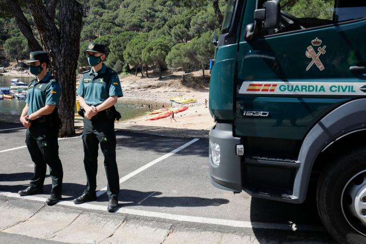 Agentes de la Guardia Civil, en un operativo reciente en la Comunidad de Madrid. 