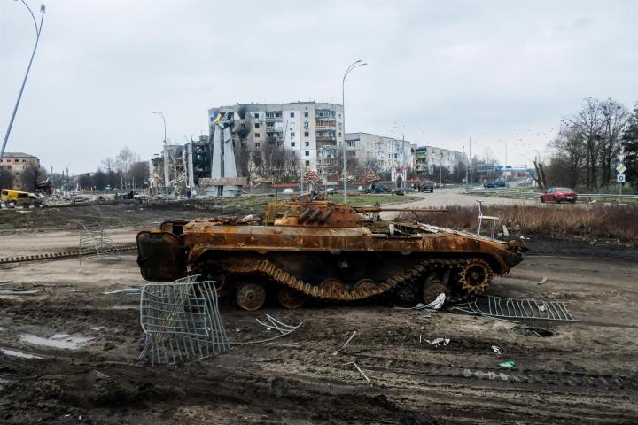 Un tanque ruso destruido en Borodyanka, cerca de Kiev.