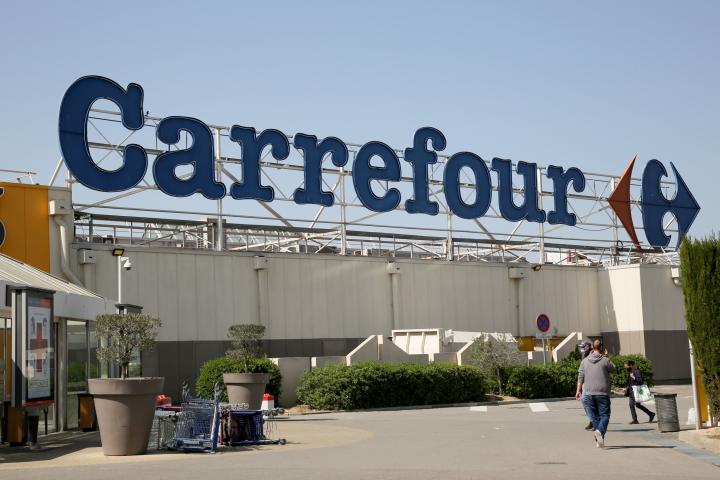 Carrefour congelará el precio de cien productos en Francia para hacer  frente a la inflación