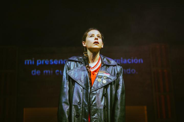 Irene Escolar en una escena de 'Atraco, paliza y muerte en Agbanäspach'.