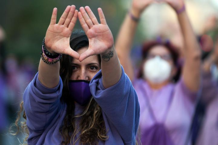 Una mujer durante el Día de la Mujer en Málaga.