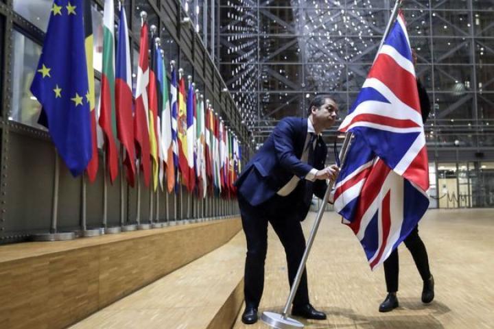 Retirada de la bandera de Reino Unido de la Comisión Europea, el pasado 31 de enero de 2020.