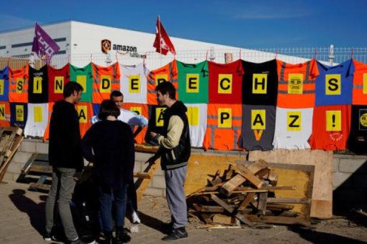 Huelga de trabajadores de Amazon en San Fernando de Henares.