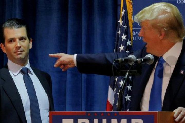Imagen de archivo del presidente de EEUU, Donald Trump, con su primogénito, Donald Trump Jr.