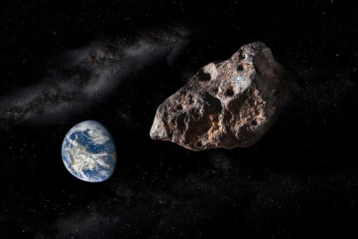 Imagen simulada por la NASA de un asteroide acercándose a la Tierra. 
