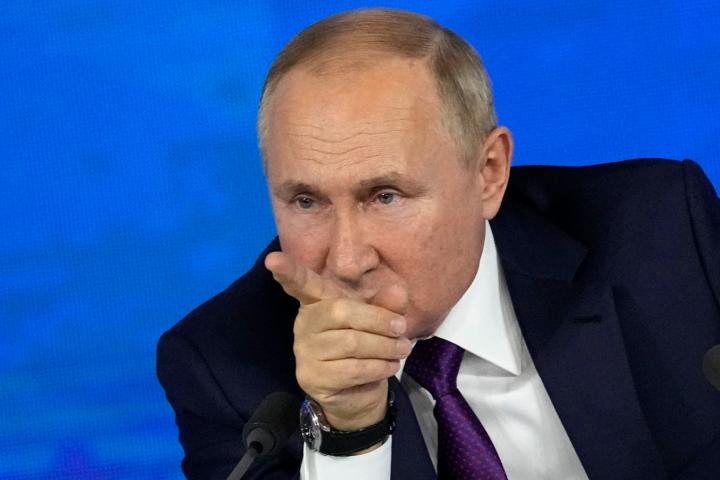 Vladimir Putin gesticula durante su rueda de prensa anual, el pasado 23 de diciembre, en Moscú.