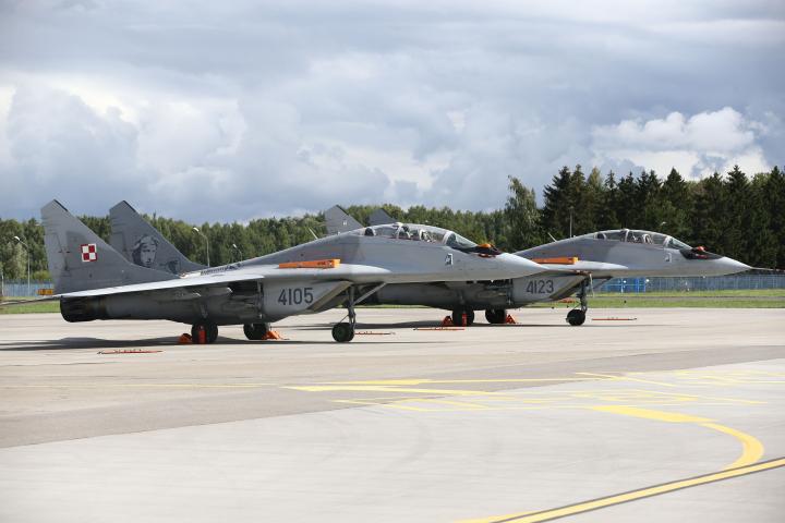 Dos MIG-29 polacos en la base de Malbork, en Polonia, en 2021.