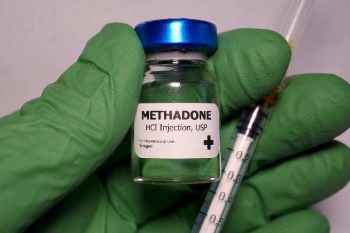 Un frasco de metadona inyectable.