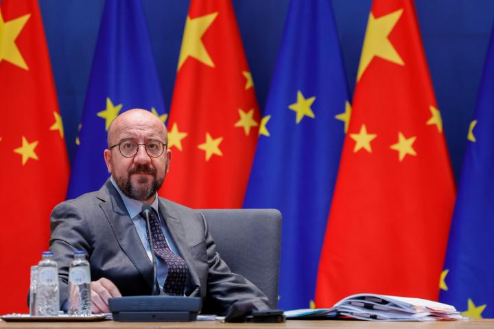 Charles Michel, el pasado abril en Bruselas, durante un encuentro digital con Xi Jinping.