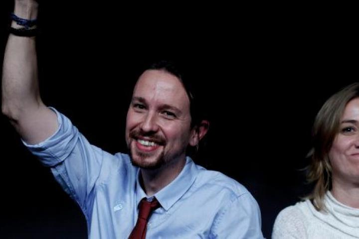 El líder de Podemos, Pablo Iglesias, y Tania Sánchez durante un acto en Madrid en 2015.