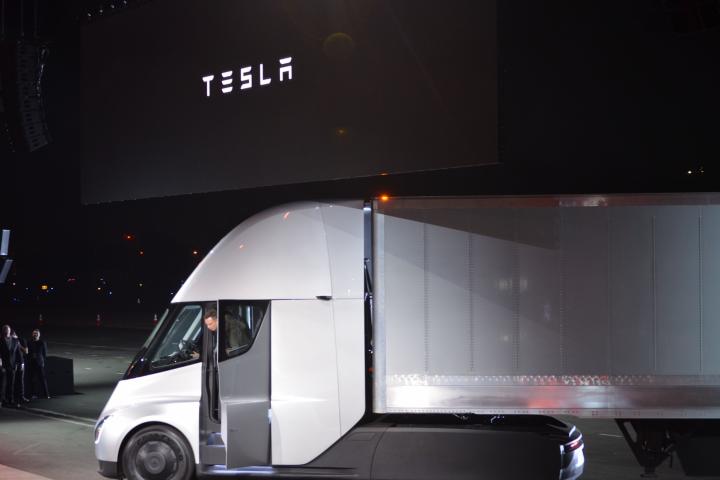 Elon Musk, durante la presentación del Tesla Semi.