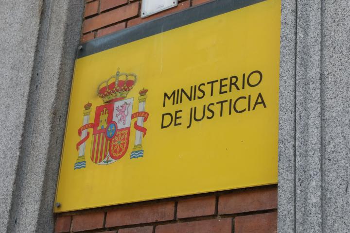 Placa del Ministerio de Justicia