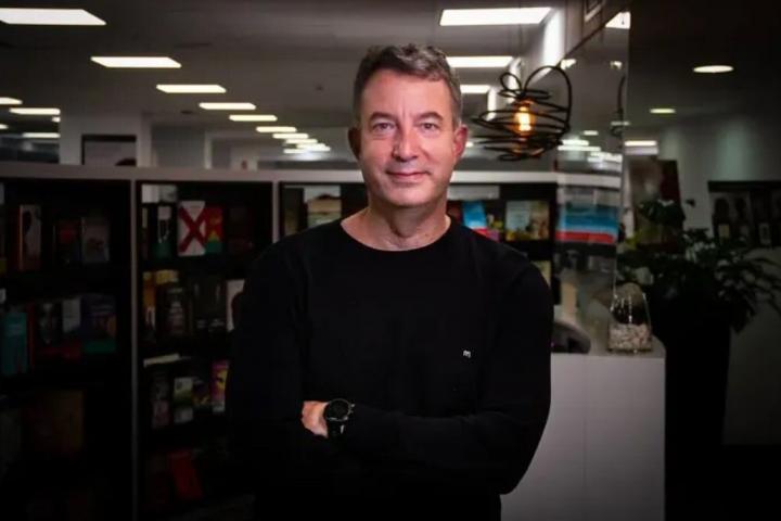 El médico César Carballo.