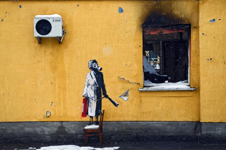 Mujer con máscara de gas, la obra de Banksy que han intentado robar dos veces.