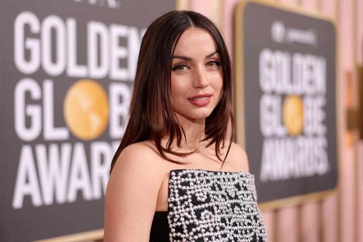 BEVERLY HILLS, CALIFORNIA - JANUARY 10: 80th Annual GOLDEN GLOBE AWARDS -- Pictured: Ana de Armas arrives at the 80th Annual Golden Globe Awards held at the Beverly Hilton Hotel on January 10, 2023 in Beverly Hills, California. --  (Photo by Chr...