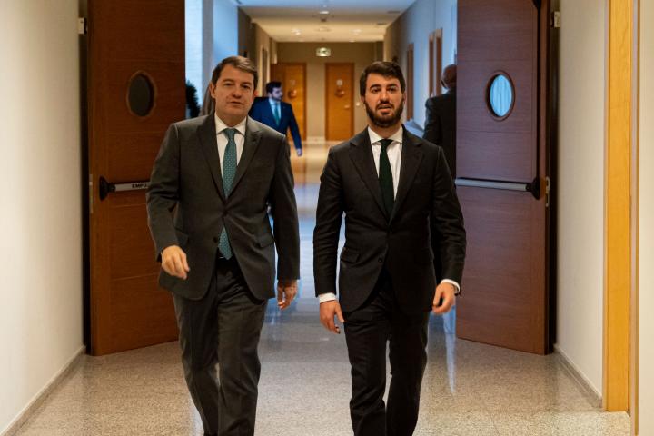 Alfonso Fernández-Mañueco y Juan García-Gallardo