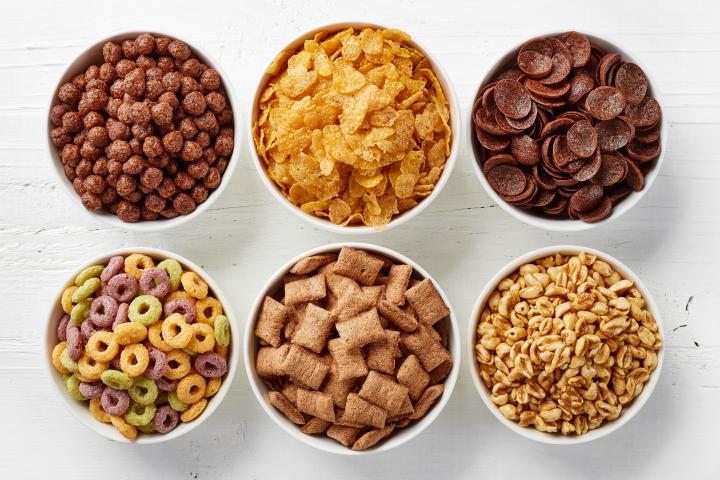 Distintos tipos de cereales de desayuno.