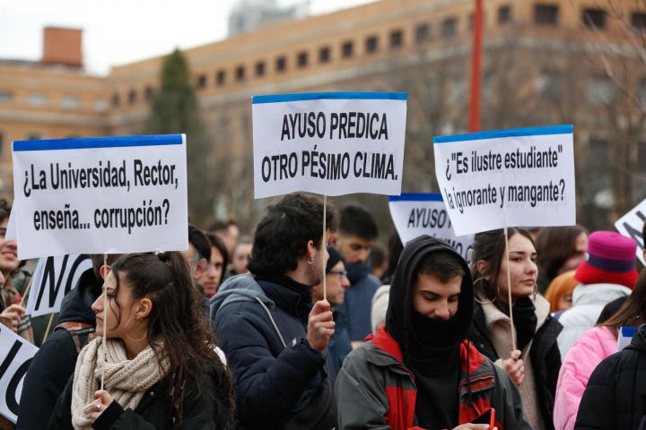 Protesta de estudiantes en la Universidad Complutense