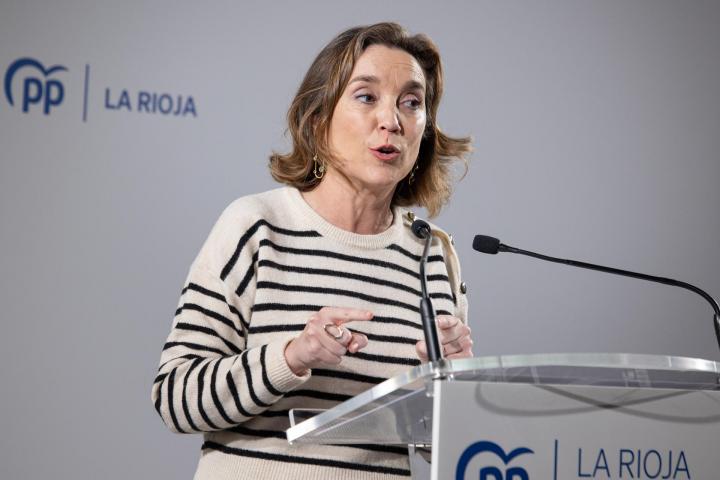 La secretaria general del PP, Cuca Gamarra, en su intervención ante la Junta Directiva del PP de La Rioja.