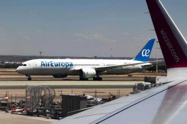 Un avión de Air Europa en el aeropuerto de Madrid