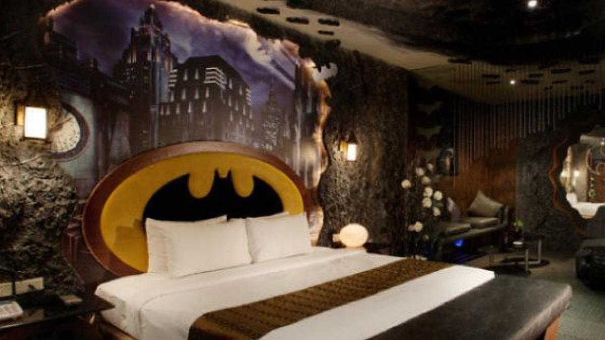 Hotel Batman: en Taiwán es posible dormir en una habitación Batcueva (FOTOS)