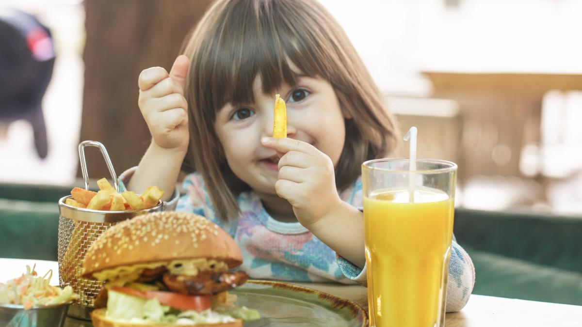 Cada Vez Hay Más Niños Obesos Por Culpa De Los Anuncios 8593