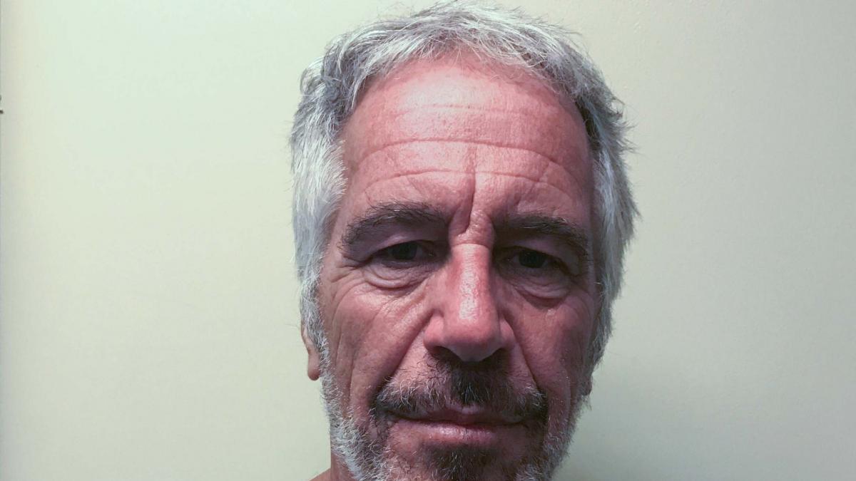 La Autopsia De Jeffrey Epstein Revela Que Tenía Varios Huesos Rotos En