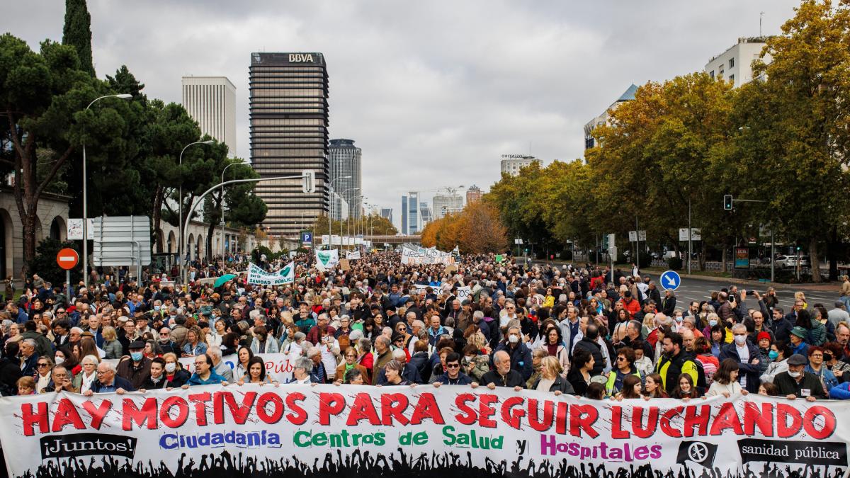 Publica en Twitter el irónico turno que le ha tocado al ir a hacerse un  chequeo: ver para creer