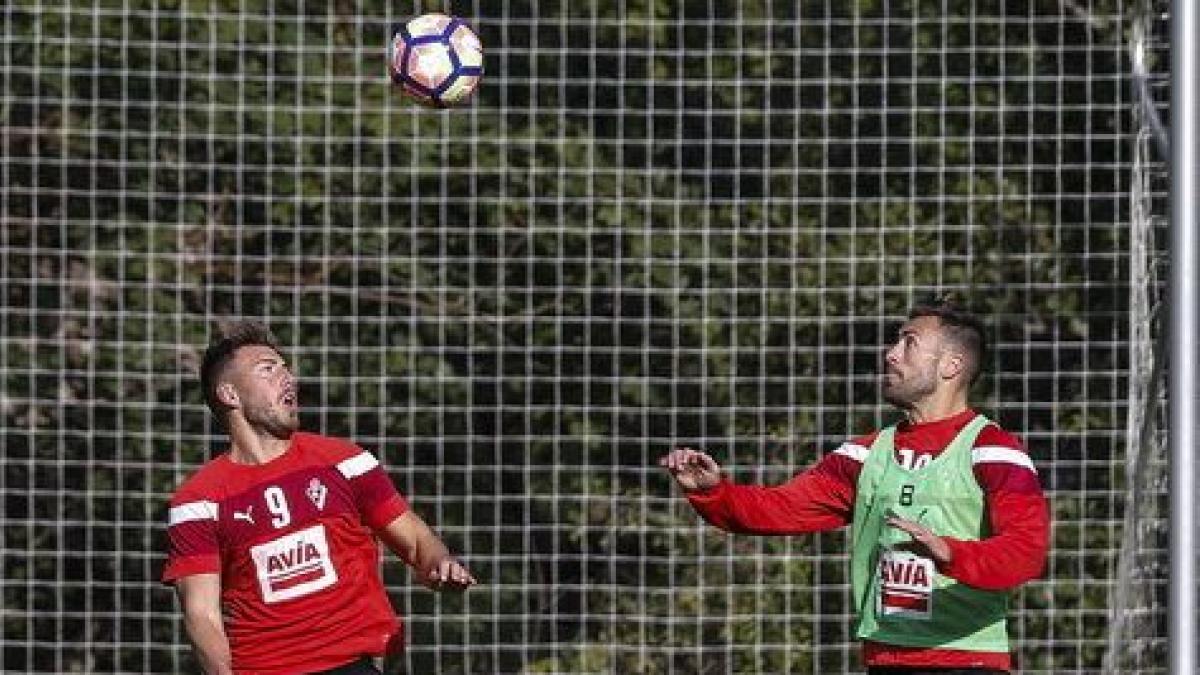 Luna y Enrich entrenan con normalidad con el Eibar tras el escándalo de su  vídeo sexual