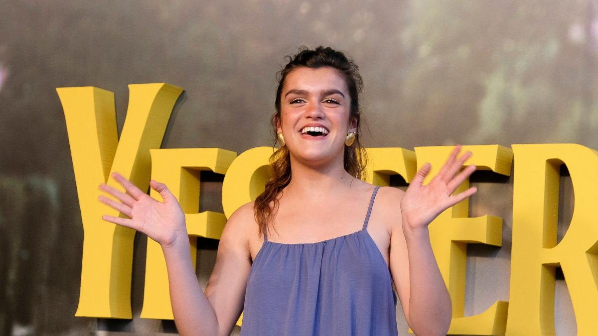Amaia revoluciona a sus seguidores con un desnudo en la portada de su  primer disco