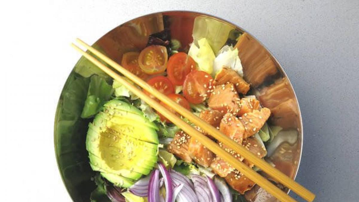 Receta de Poké Bowl hawaiano (3 recetas fáciles y sanas) - PequeRecetas