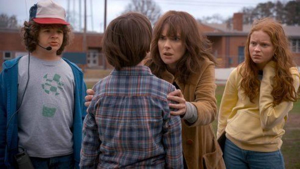 La actriz que interpreta a Barb en Stranger Things salió del