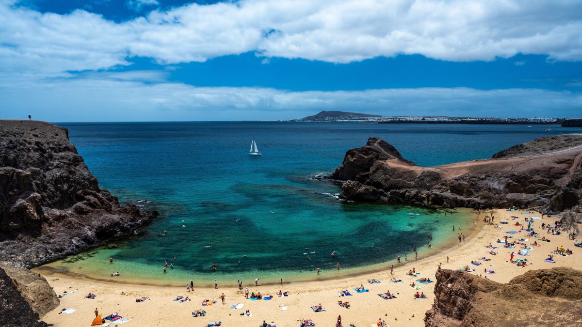 Una influencer canaria pide dejar de compartir las localizaciones de charcos, playas o miradores:  Es crítico 