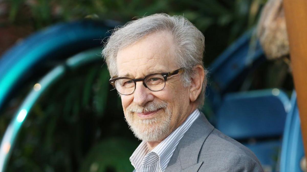 Steven Spielberg y la drástica decisión antes de grabar 'Hermanos de sangre':  Lloraron hasta quedarse dormidos