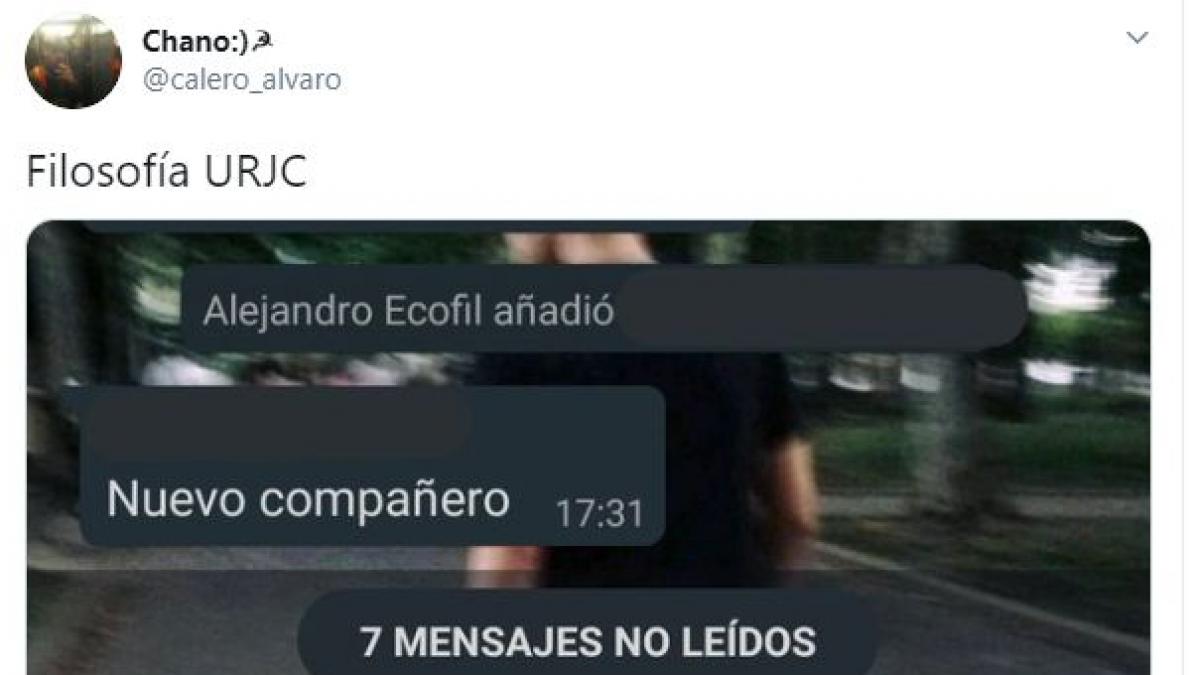 Le meten en el grupo de WhatsApp de la universidad y los primeros mensajes  que recibe ya son historia de Twitter