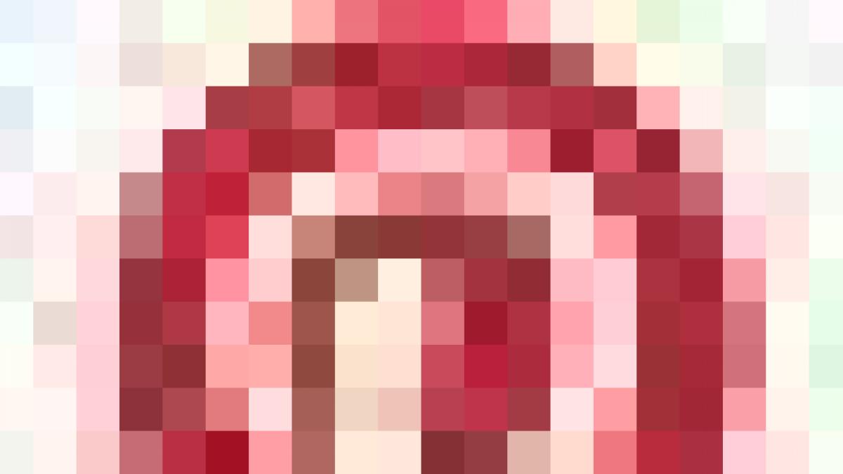 Patricia Conde sube una foto 'desnuda' a Instagram por 'equivocación'