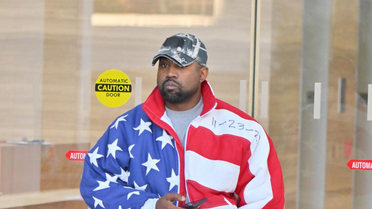 Tras cena con negacionista del Holocausto y Kanye West, Trump evade el tema  con los judíos - Primera Hora