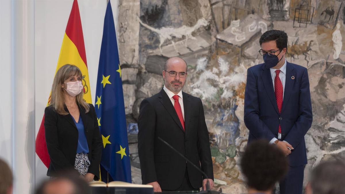 El Gobierno elige a sus nuevos delegados en Madrid, Cataluña y Galicia