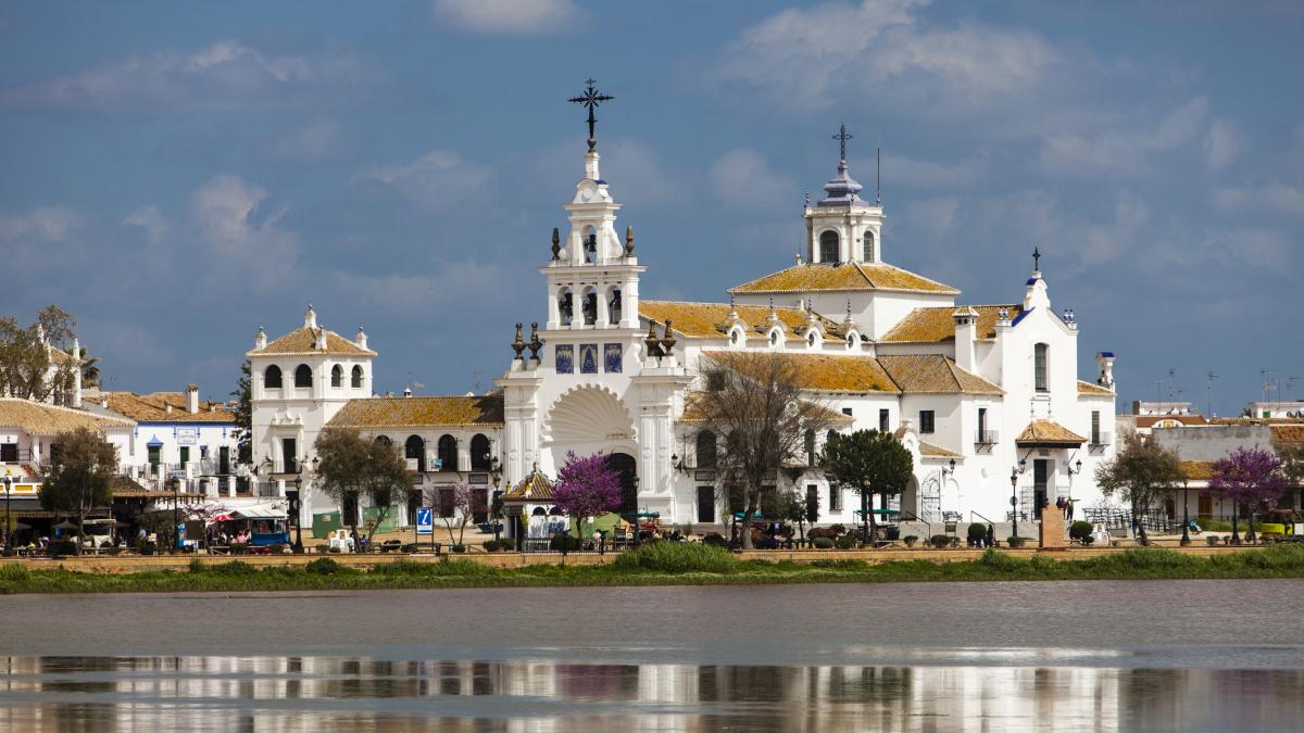 El Rocío 2023: cuándo empieza la romería y recorrido de la peregrinación