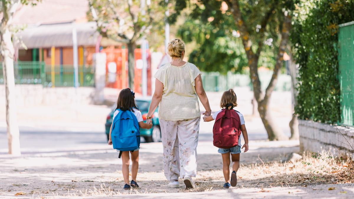 El 60% de los hogares más pobres de España no recibe una beca escolar