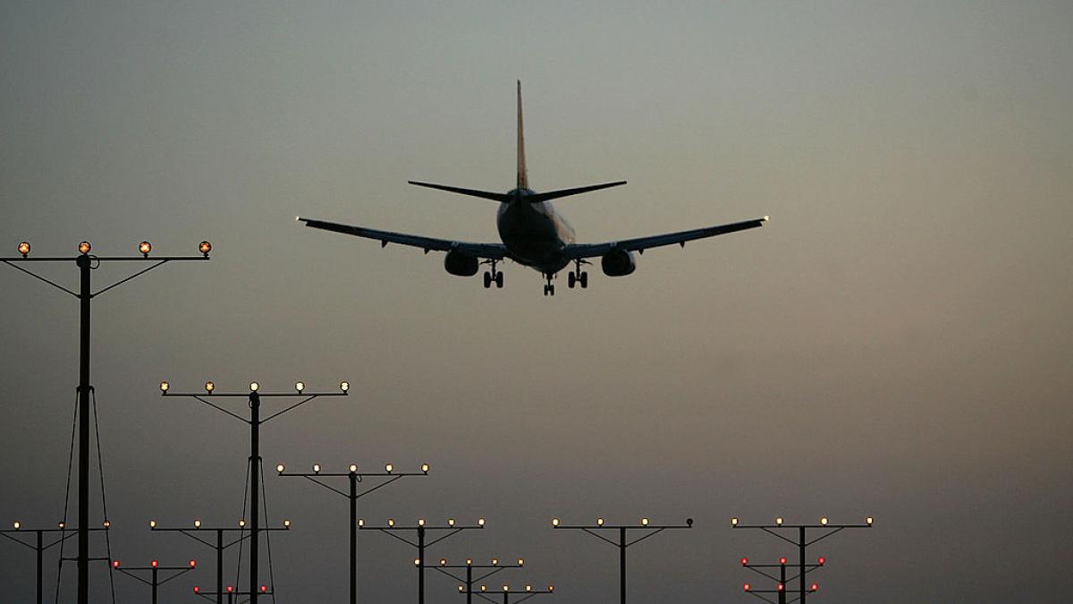 Alertan del descuento ilegal entre turistas: británicos pueden estar beneficiándose del 75% de ayuda para volar
