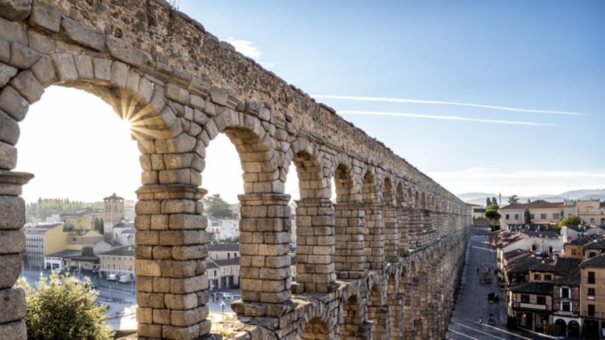 Programa de las Fiestas de San Frutos de Segovia 2023: actividades y  conciertos